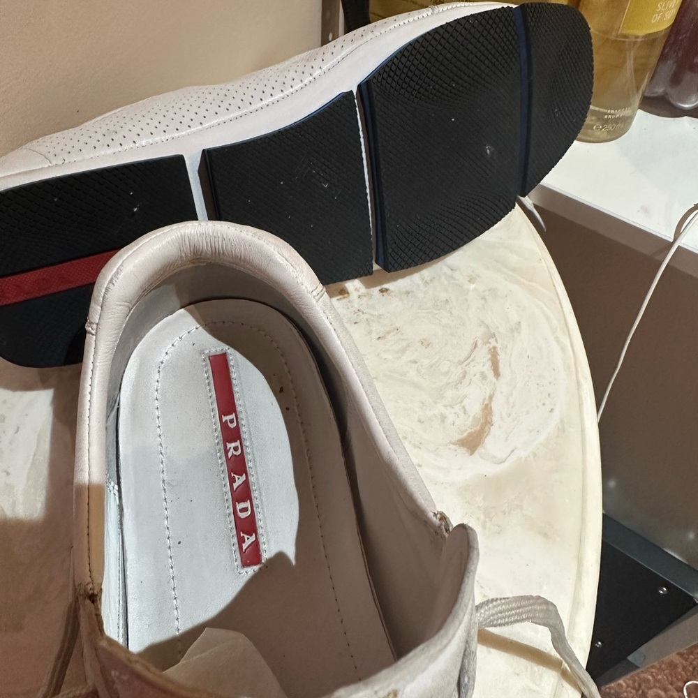 Prada Stylish White Men's Sneakers - Picture 3 of 7